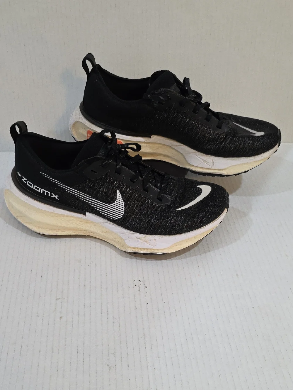 Nike Zoom X Invincible Run 03 Flyknit Mens Black/White  Running Shoes Size 9.5